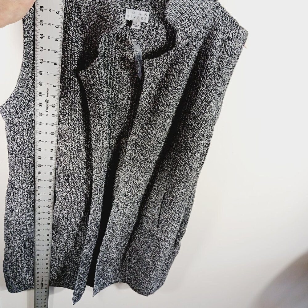 Joan Rivers, Black & White Marled Knit Sleeveles Cardigan Sweater Duster, Sz LRG - Picture 14 of 15